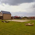 Nyaraló Summer Village Rewal *